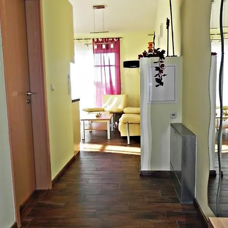 Ilona Apartment *
